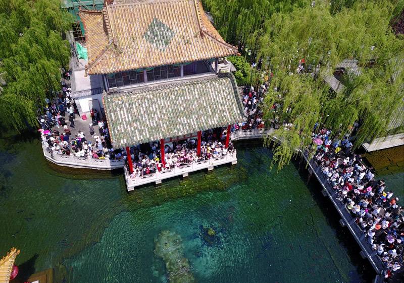全面提高新时代党的农村基层组织建设质量——中央组织部负责人就修订颁布《中国共产党农村基层组织工作条例》答记者问